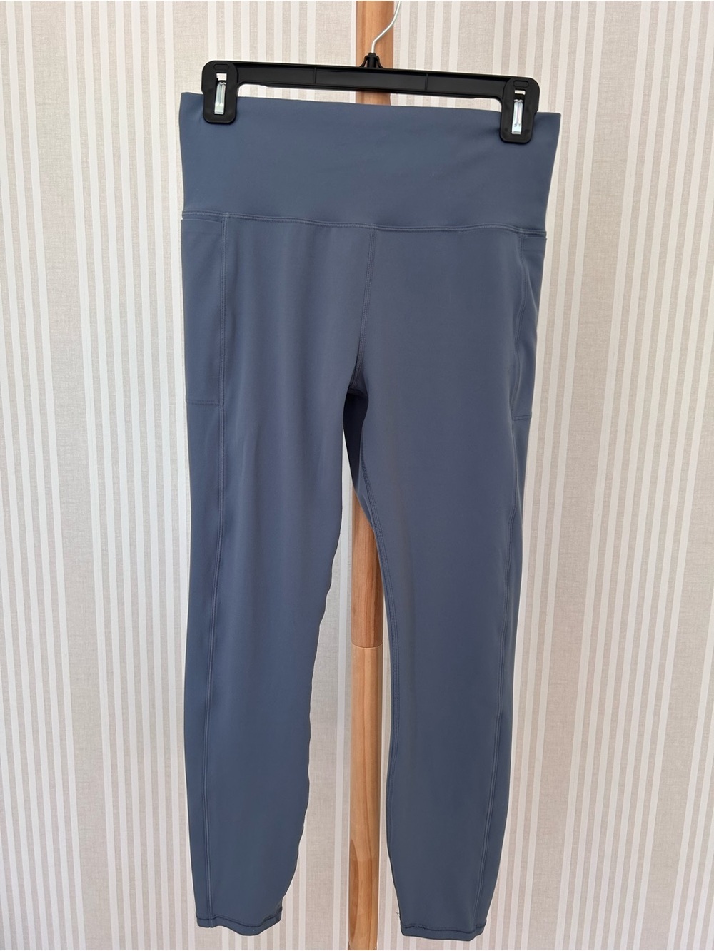 VUORI Studio Pocket High-Rise Performance Leggings Light Azure Blue Size Medium - Picture 4 of 8